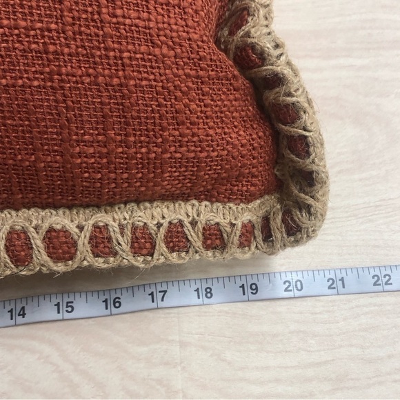 Pier 1 Red Tan Trim Burlap Throw Pillow 20 x 20 - Picture 5 of 6